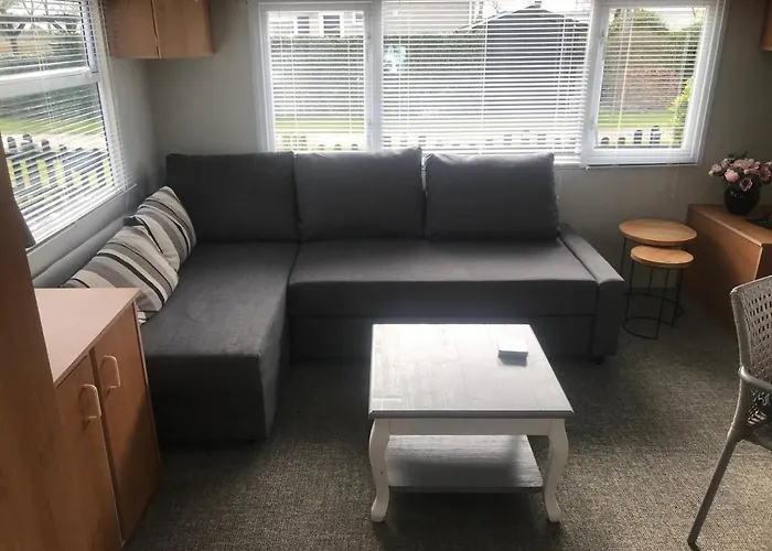 Semesterbostad Dragonfly Chalet Burghorn